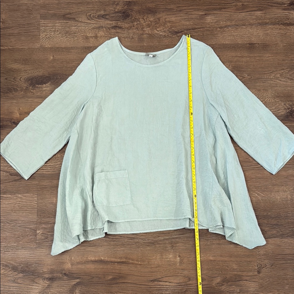 Niche Nilgun Derman Blue Linen Blouse With Pocket